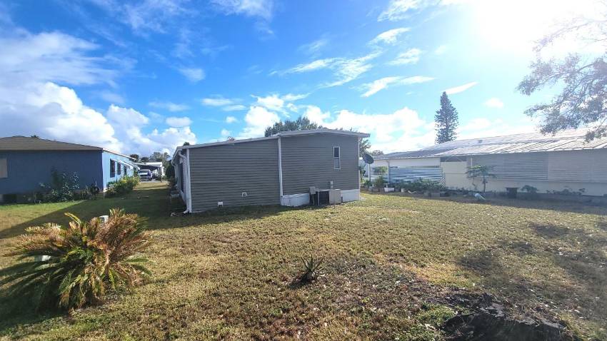 223 Green Haven Lane West a Dundee, FL Mobile or Manufactured Home for Sale